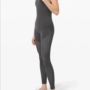 LuLuLemon Reveal Onesie Size 6-8